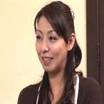 真面目な教育ママが2穴同時挿入されガクガク痙攣！大量潮吹きしてアナル開発されちゃう熟女母！村上涼子