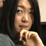 夫の前で寝取られ他人棒で痙攣アクメする巨乳妻！ヘンリー塚本