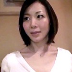 「旦那より硬くて大きいです〜」美人妻が若い男と浮気エッチで大絶叫痙攣！篠原由香子