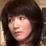 貞淑な人妻は敏感体質で激痙攣イキまくるヤリマン熟女！広瀬ゆかり