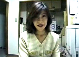 35回連続激痙攣マジイキ！超絶敏感な三十路人妻がトランスして失神寸前のハメ撮りエッチ！