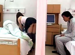 入院している彼氏の隣でオヤジ患者に寝取られビクビク痙攣マジイキするビッチな巨乳彼女！向井一葉
