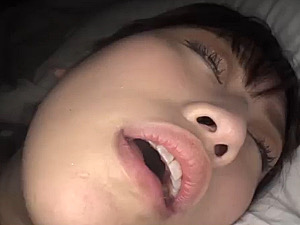 ウブな顔したドM女が彼氏以外の男に調教され痙攣イキまくり白目失神！葉月もえ