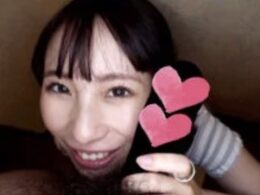 チビ巨乳の女子大生がワル男とハメ撮りSEXで綺麗な一本潮吹き連発！松井日奈子