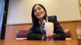 ピンク乳首の巨乳でむっちりした体と色っぽい顔立ちが大人びた女子生徒がオヤジに中出しされてビクビク痙攣止まらず！本田もも